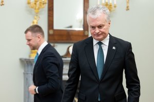 Po G. Landsbergio pareiškimo apie antisemitizmą Prezidentūroje – G. Nausėdos atkirtis apie „nevaldomą liežuvį“