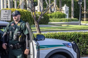 JAV Slaptoji tarnyba: pasikėsinimu į D. Trumpą įtariamas šaulys nepaleido nė vieno šūvio