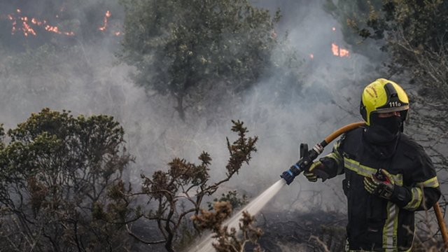 Dėl nekontroliuojamų miškų gaisrų Portugalija griebiasi paskutinio šiaudo: prašo ES pagalbos