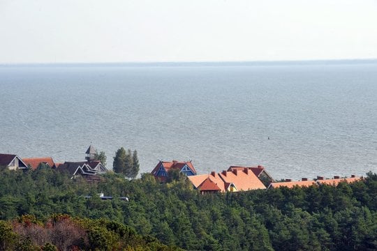 Kuršių nerijoje pradėti griauti nelegalūs statiniai: atsakė, kiek tai atsieis ir kas laukia