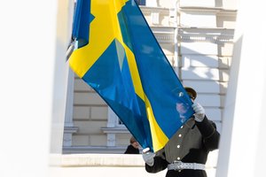 Švedija didins išlaidas gynybai daugiau kaip milijardu eurų