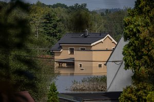Potvynių teritorijose Čekijoje registruoti pirmieji plėšikavimo atvejai: neatbaido ir smarkiai sugriežtintos bausmės