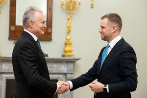 G. Nausėda apie URM organizuojamus konkursus: tai butaforinė priemonė užmaskuoti asmeninį ministro sprendimą