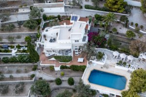 A. Širinskienė dėl G. Landsbergio vilos Graikijoje kreipėsi į Generalinę prokuratūrą