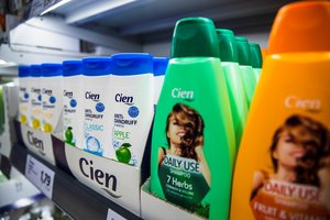 Kas slepiasi jūsų kosmetikos priemonių sudėtyje: 3 faktai, kurių nežinojote