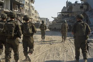 Izraelis skelbia naują karo etapą: ką reiškia sproginėjantys „Hezbollah“ įtaisai ir į pasienį su Libanu pasiųsti elitiniai kariai