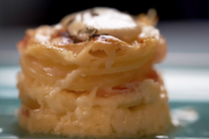 Traškus šimtalapis iš bulvių: ne kugelis, bet patiks visiems bulvių mylėtojams