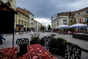 Parlamentarai: teks sugrįžti prie PVM lengvatos maitinimo įstaigoms klausimo