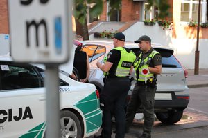 Viešosios tvarkos biuro vadovas: policija iš eismo eliminuos daugiau negu 10 tūkst. tokių vairuotojų