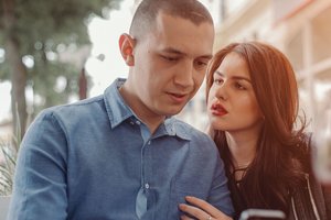 2 vyrai pagal Zodiako ženklą, kurie neištikimai moteriai visada duos antrą šansą