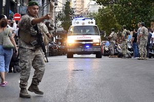 Didžioji Britanija rengiasi galimai savo piliečių evakuacijai iš Libano