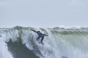 Melnragėje dėl čempionų titulų kovos banglentininkai
