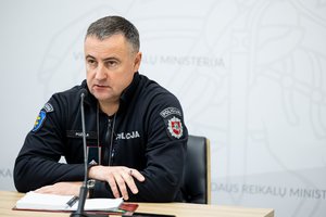 Šaltiniai: policijos generaliniam komisarui R. Požėlai siūloma vadovauti PAGD