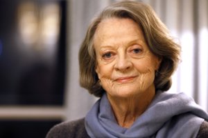 Mirė „Hario Poterio“ žvaigždė Maggie Smith