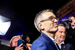 Austrijoje parlamento rinkimuose – kraštutinės dešinės FPO partijos pergalė: pasisako prieš paramą Ukrainai