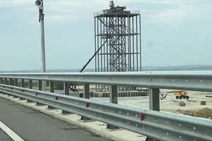Rusija stengiasi sustiprinti Krymo tilto saugumą: štai ko ėmėsi dabar
