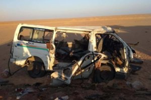 Gvinėjoje – mikroautobuso avarija: žuvo 13 žmonių, tarp jų – 6 vaikai