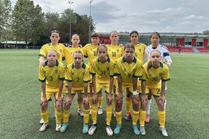 Merginų U15 futbolo rinktinė Moldovoje pralaimėjo ukrainietėms
