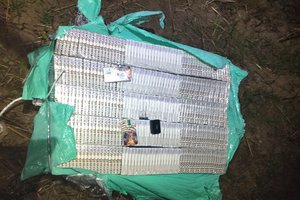Pasieniečiai Šalčininkų r. perėmė du meteorologiniais balionais atskraidintus kontrabandinių cigarečių krovinius