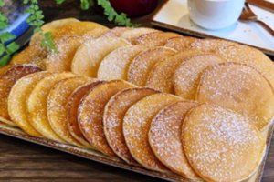 Purūs pusryčių blyneliai: tobuli net ir be cukraus