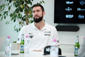 „Wolves“ varžovų akistatoje – blankus ir pergalingas E. Žukauskas, rezultatyvus R. Sulaimonas