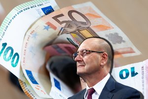 Tarp kandidatų į Seimą – ir pernai uždirbę daugiau nei milijoną: absoliučiu lyderiu tapo V. Uspaskichas