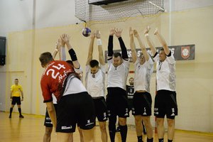 Lietuvos rankinio lyga – sutriuškinti čempionai, nauji lyderiai ir lemiamos atakos „žemė-oras“