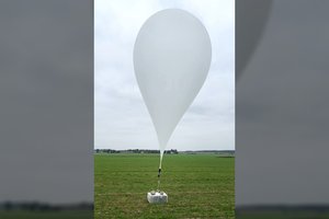 Perimtas dar vienas su kontrabanda iš Baltarusijos atskridęs meteorologinis balionas