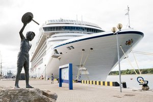 Tiek naujų kruizinių laivų Klaipėdos uostas neturėjo ilgai: laukia ir pirmo kalėdinio kruizo