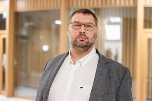 Vilniaus universitete – pribloškiantys žmogaus rankų kūriniai: į vėžio naviką ir net žmogaus smegenis panašūs dariniai