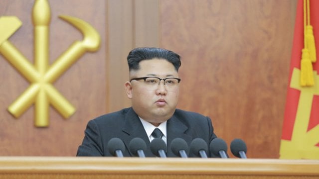 Kim Jong Unas toliau kelia itampą: nuskambėjo branduoliniai grasinimai Pietų Korėjai