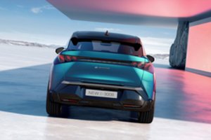 Artėja laikas skaičiuoti viščiukus: kuo šiemet sužavėjo automobilių gamintojai?