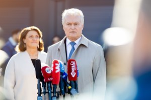 Balsuoti atvykęs G. Nausėda tiesiog taršė konservatorius: jų nekviečiau, nes nusprendžiau pataupyti laiką