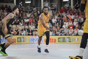 J. Loydas paliko „Maccabi“ ekipą, o R. Jokubaitis žais rungtynes Izraelyje