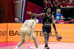 J. Loydas ir vėl apsivilks „Monaco“ marškinėlius