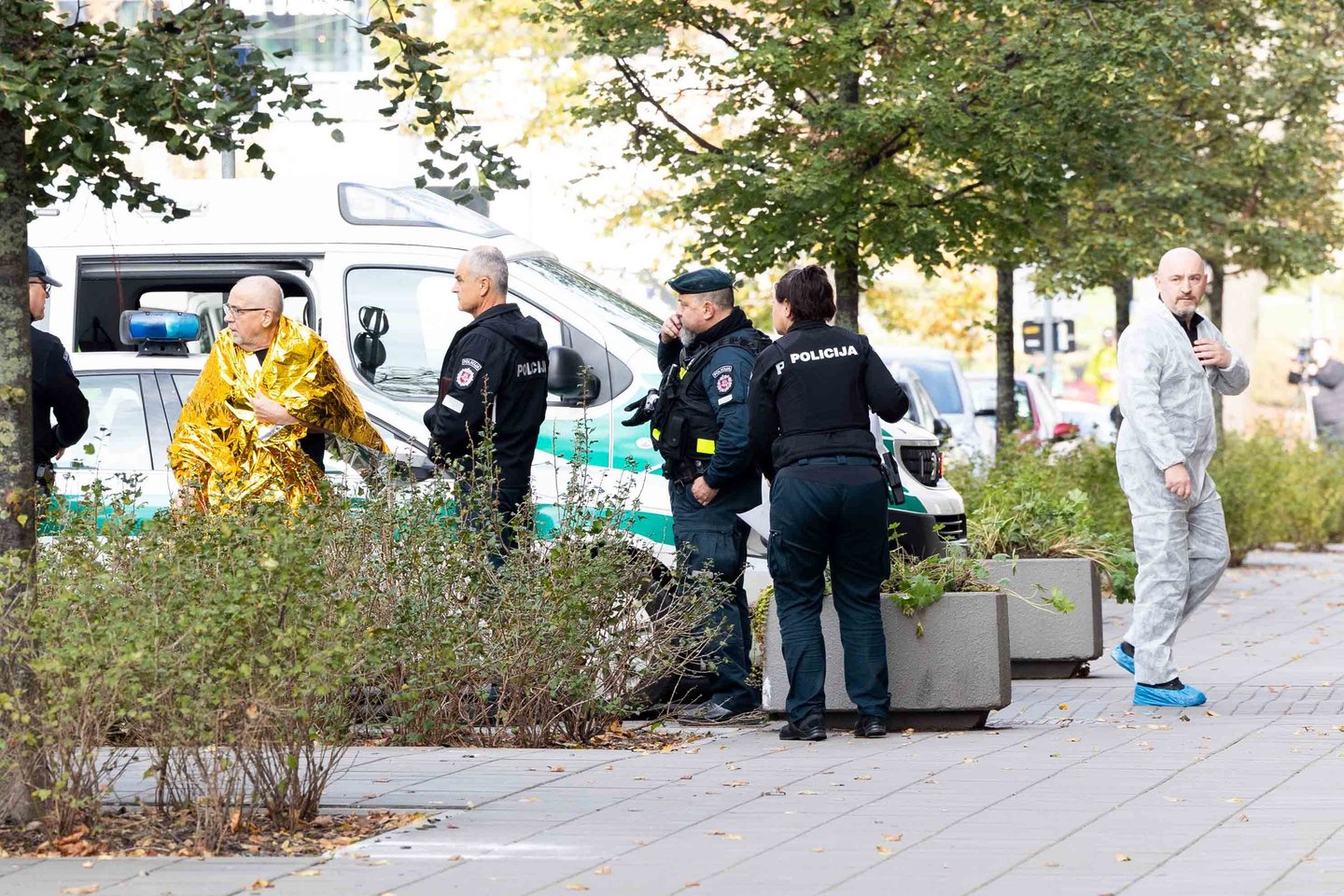  Kadrai iš Vilniaus centro po šūvių į pareigūnus.<br> T.Bauro nuotr.