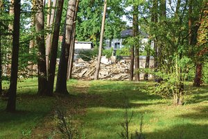 Žadėjo saugoti, bet Panemunės medinukas griuvo: jo savininką nustebino vienas vizitas