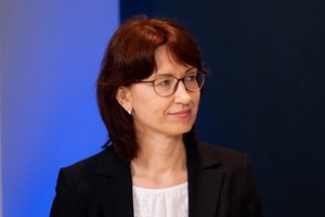 VRK pirmininkė apie išankstinį balsavimą: kai kuriose apygardose rinkėjų aktyvumas perkopė 10 proc.