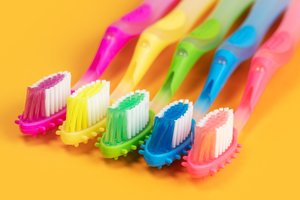 Jūsų dušo galvutėje ir dantų šepetėlyje – šimtai virusų. Ir štai kodėl tai yra gera žinia