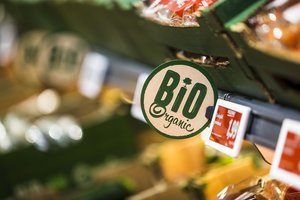 Aplinkai draugiškesnių produktų pasirinkimas: kaip nepasiklysti produktų etiketėse?