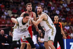 Tragiškai pirmąjį kėlinį sužaidęs ir nepirmavęs „Žalgiris“ užsidirbo antausį nuo „Olympiakos“