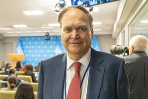 Iš JAV į Maskvą išvykęs Rusijos ambasadorius prapliupo grasinimais: svaidėsi Kremliui įprasta retorika  