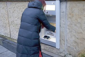 Bankai žada neužverti durų gyventojams, tačiau grynieji pinigai taptų rimtu skydu