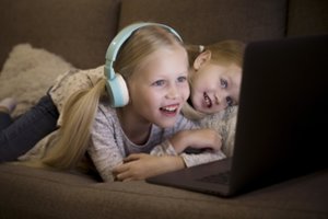 Privatumo svarba internete – kaip kartu galime apsaugoti vaikus?