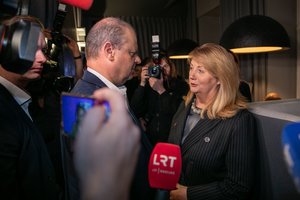 Po valdžios kilimu – chaotiškos koalicijos dėlionės: prasidėjo gudrūs žaidimai ir pirmieji pykčiai