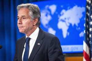 A. Blinkenas ir Ll. Austinas įspėjo Izraelį, kad JAV pagalba gali būti sulaikyta