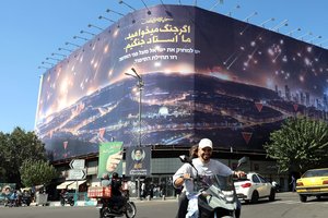 Iranas grasina „ryžtingu“ atsaku į galimą Izraelio keršto smūgį