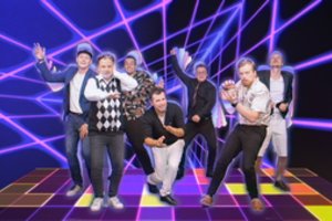 „Antikvarinių Kašpirovskio dantų“ himnas biurams pakėlė nuo kėdžių garsių užsienio festivalių organizatorius