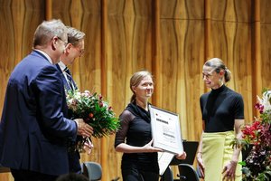 Dirigentei Mirgai Gražinytei-Tylai Vokietijoje įteikta prestižinė premija