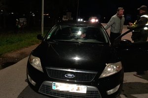 Pasieniečiai sučiupo dvigubą pilietybę turintį vyrą, į Prancūziją neteisėtai vežusį du indus